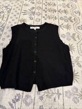 Madden Girl Black Button-Front Knit Vest